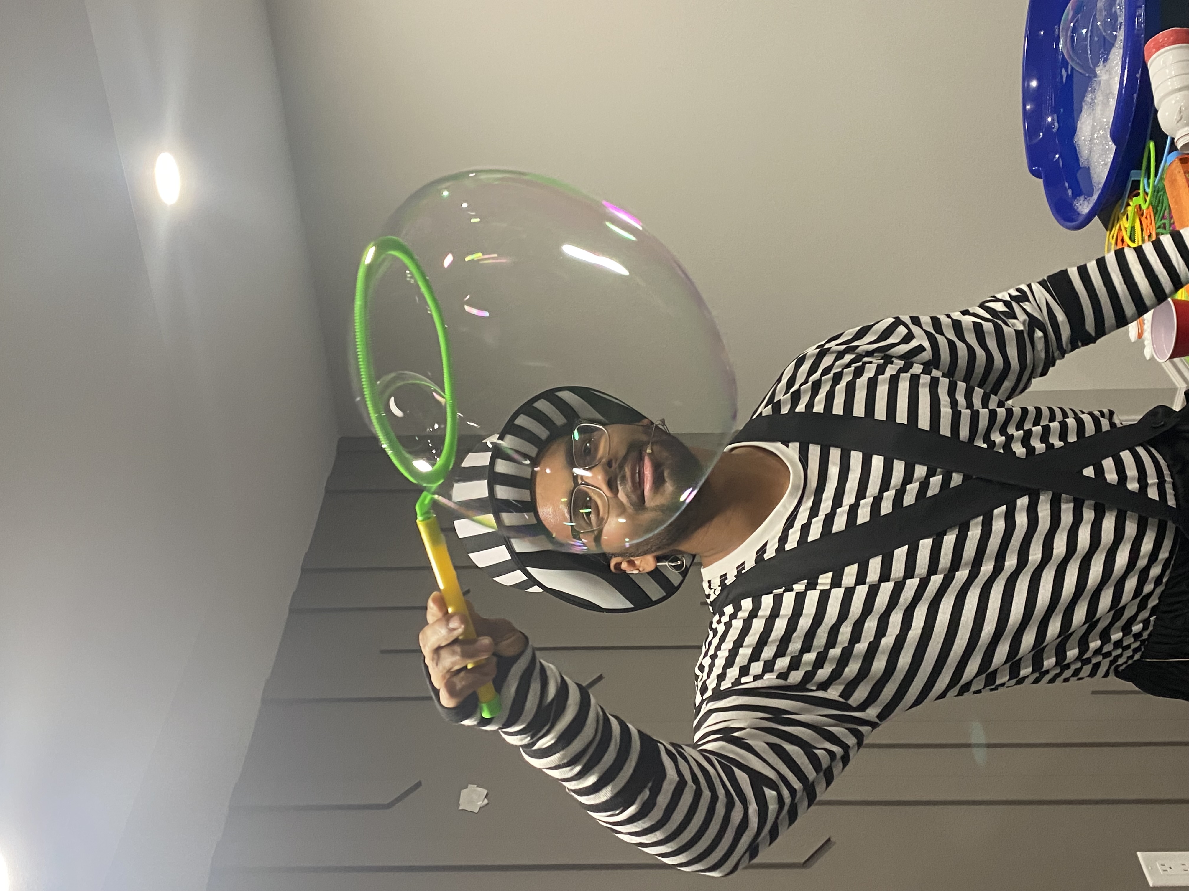 Mesmerizing bubble show